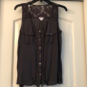 Charcoal sleeveless button up